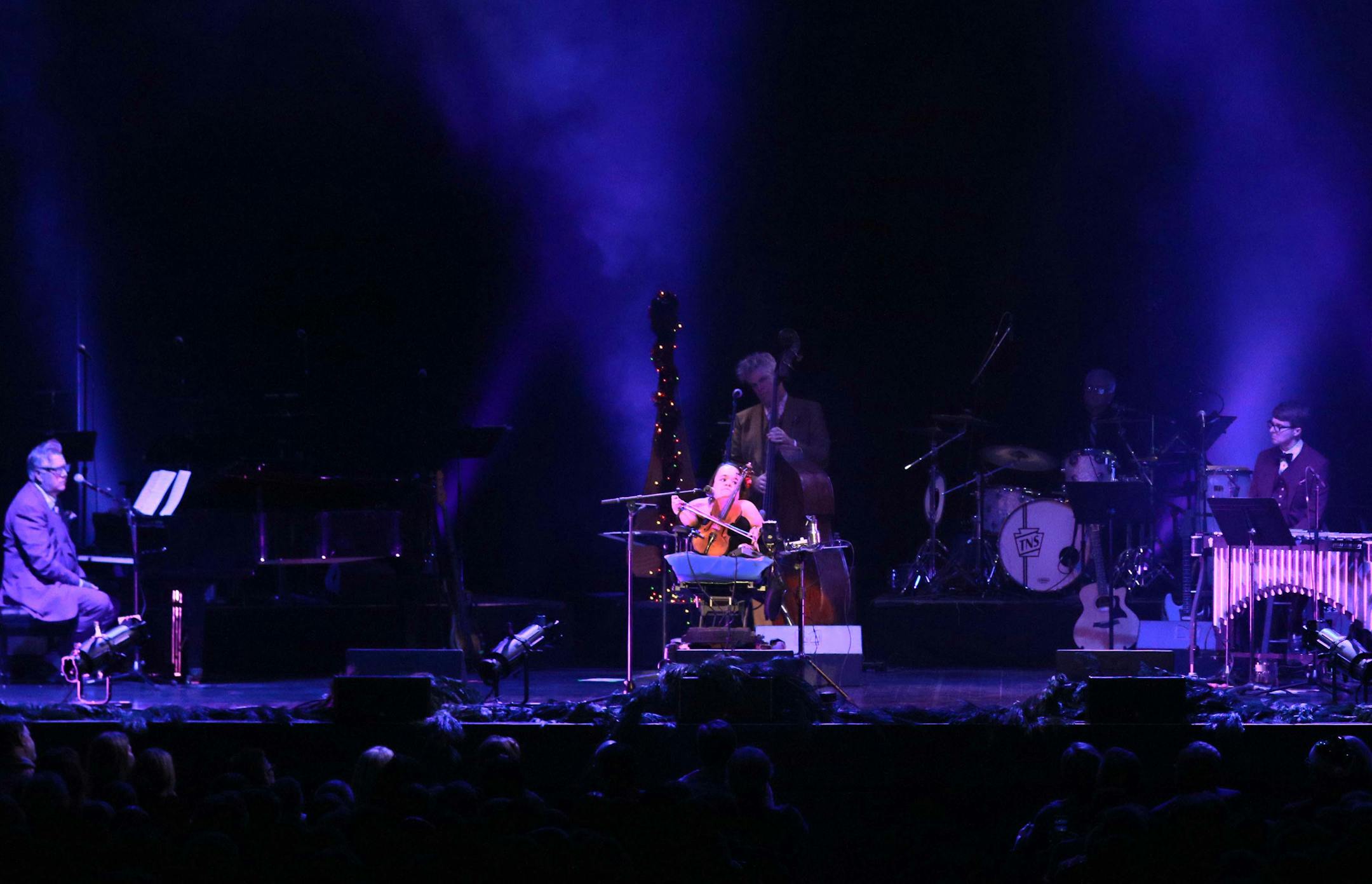 The New Standards holiday concert featuring Chan Poling, vocals John Munson, on bass and Steve Roehm on vibes and guest violinist and singer Gaelyn Lee at the State Theatre Friday, Dec. 7, 2018, in Minneapolis, MN. DAVID JOLES ï david.joles@startribune.com Review of the first of three holiday concerts by the New Standards at State Theatre