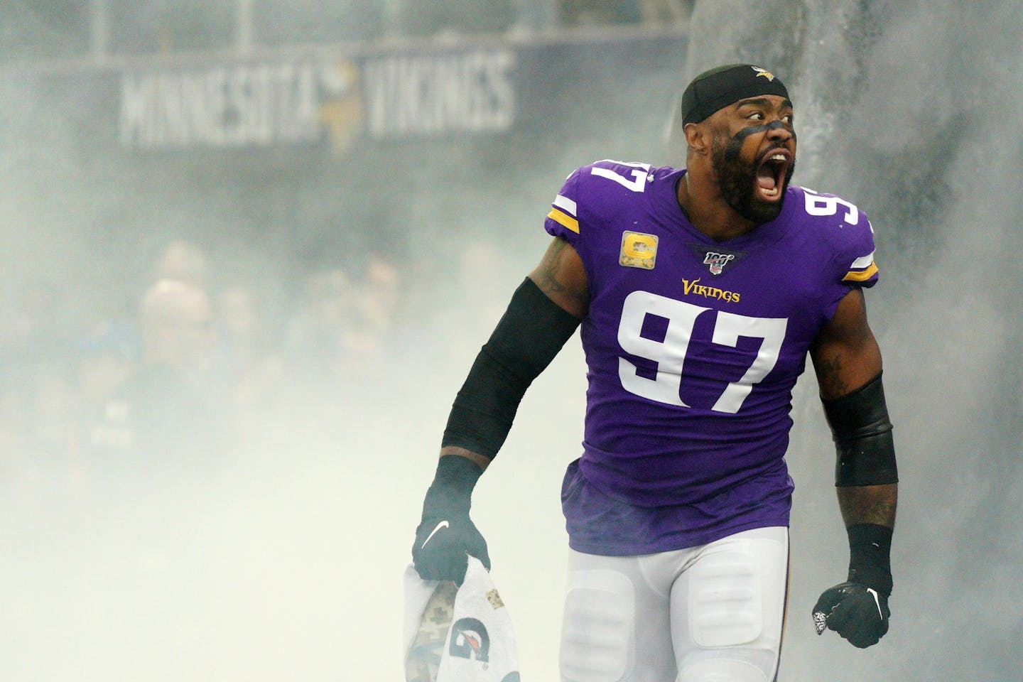 Everson Griffen is first domino to fall for Vikings in salary-cap