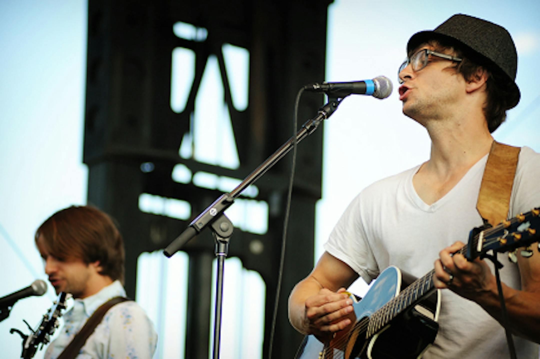 Rogue Valley's Peter Sieve and Chris Koza at the Basilica Block Party / By Leslie Plesser for Vita.mn