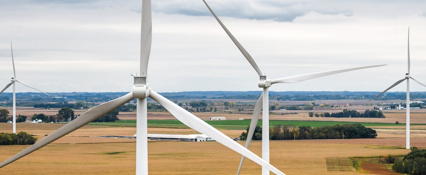 Vestas wind turbines at Black Oak Wind. ] GLEN STUBBE &#xa5; glen.stubbe@startribune.com Thursday, October 6, 2017 Maintenance on Vestas wind turbines in Sauk Centre, MN at Black Oak Wind, LLC owned operated by Sempra Renewables.