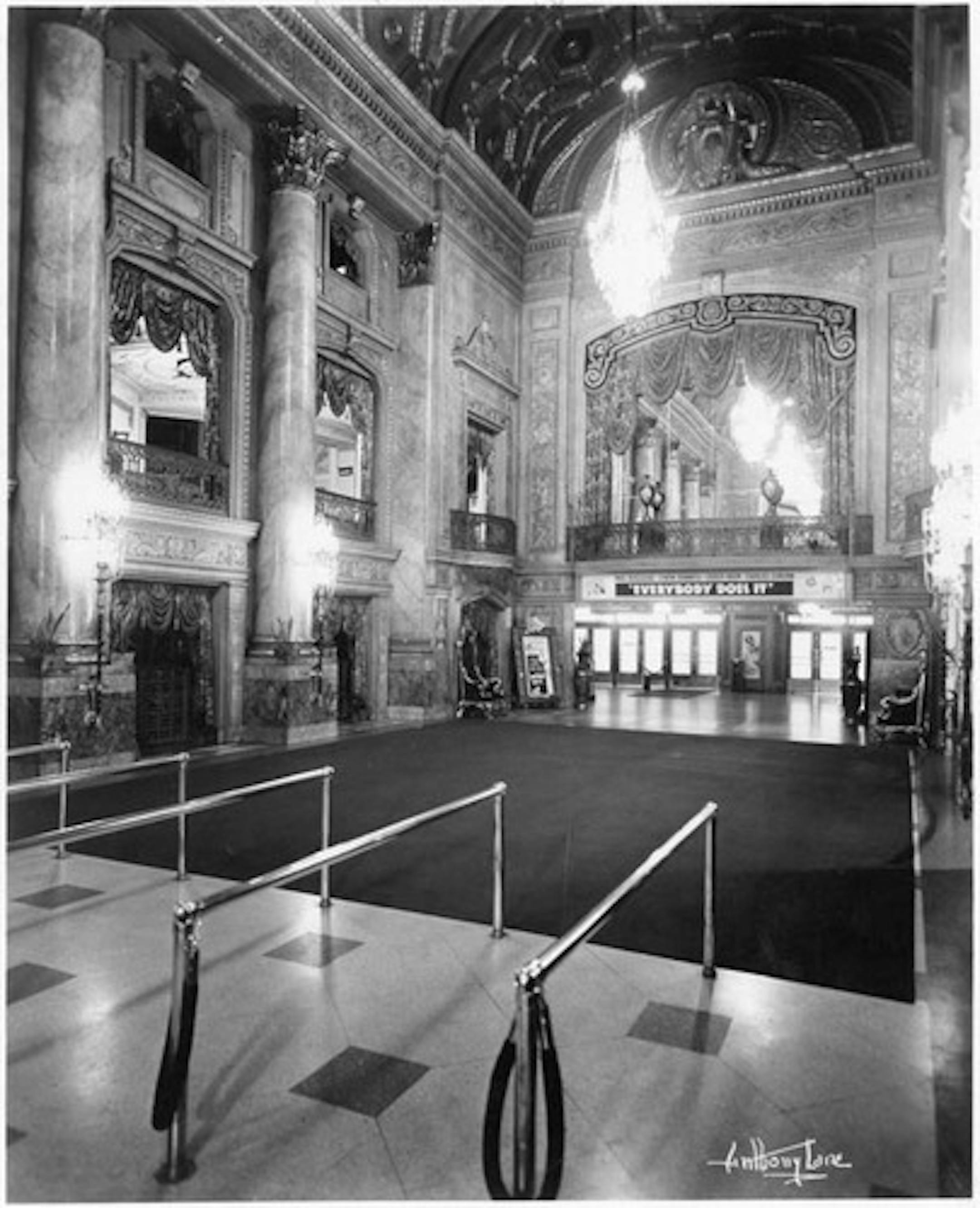 The lobby of the Radio City Theater in 1949.