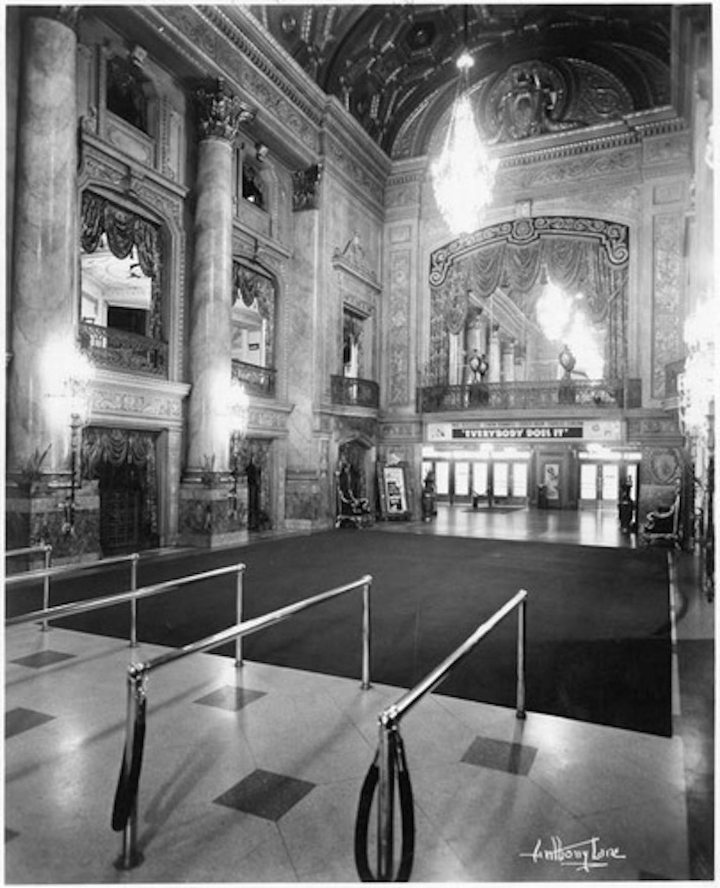 The lobby of the Radio City Theater in 1949.