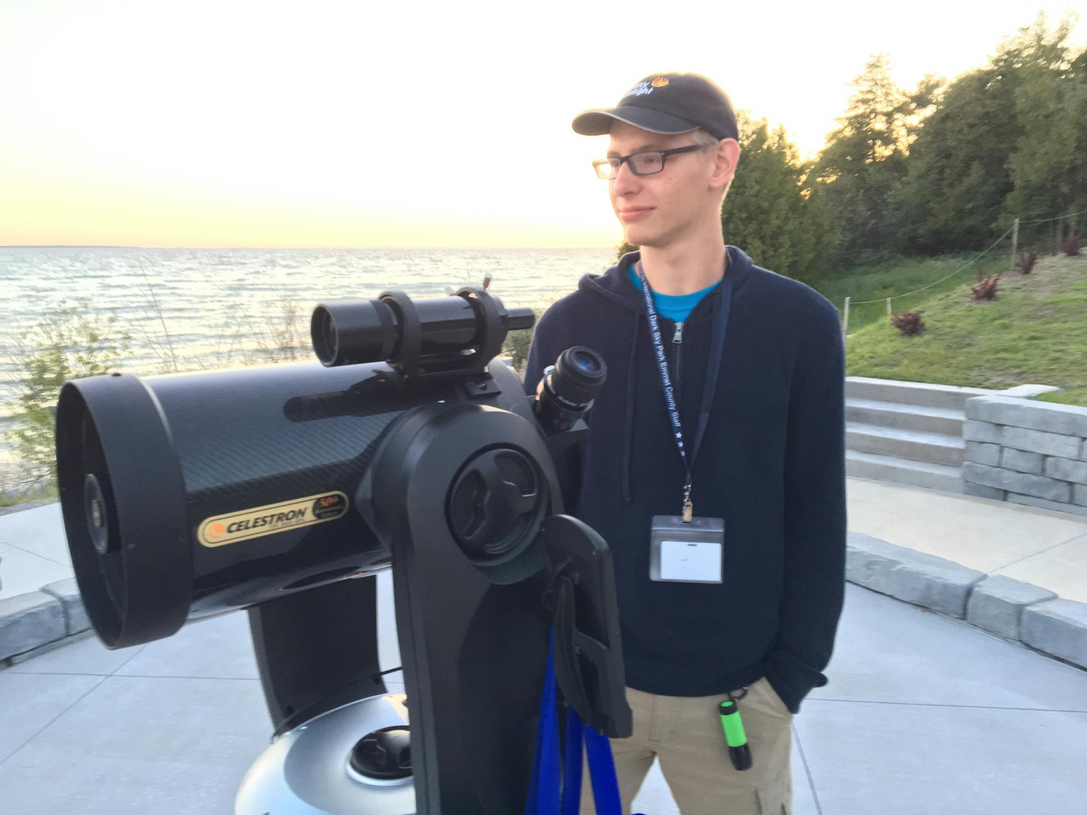 Astronomer Will Niedbala guides stargazers wanting to use the telescope at the Headlands International Dark Sky Park in Michigan. (Terri Colby/Chicago Tribune/TNS)