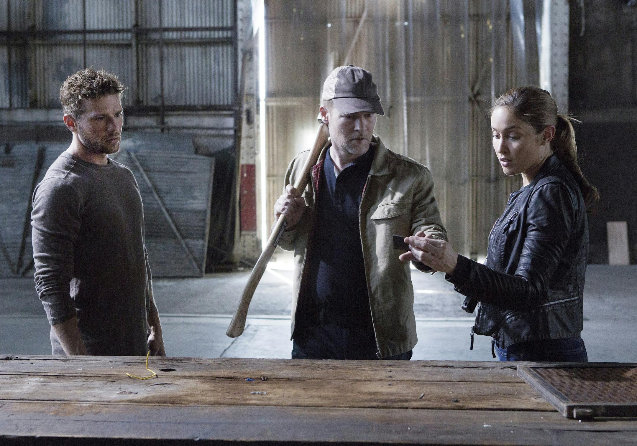 SHOOTER -- "Remember the Alamo" Episode 202 -- Pictured: (l-r) Ryan Phillippe as Bob Lee Swagger, Todd Lowe as Colin Hobbs, Jaina Lee Ortiz as Angela Tio -- (Photo by: Isabella Vosmikova/USA Network) ORG XMIT: Season:2