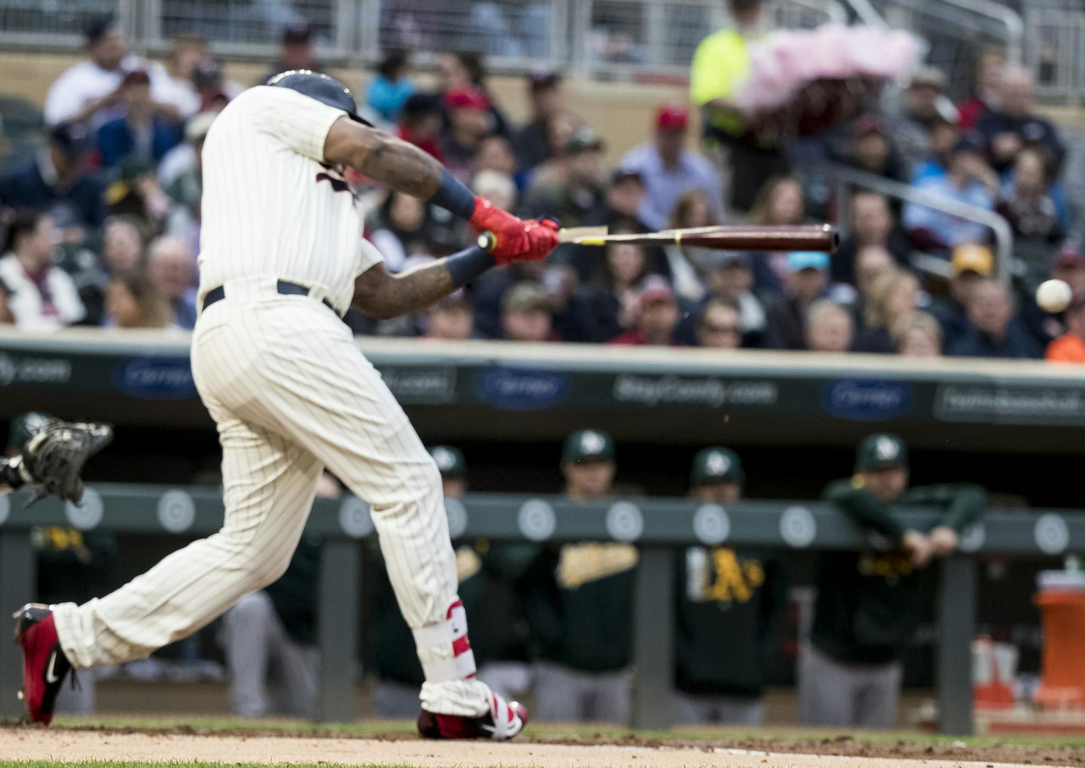 Minnesota Twins first baseman Kennys Vargas (19) hit a single to center that Minnesota Twins second baseman Brian Dozier (2) and Minnesota Twins third baseman Miguel Sano (22) scored on in the first inning. ] RENEE JONES SCHNEIDER • renee.jones@startribune.com The Oakland A's verses the Minnesota Twins at Target Field in Minneapolis, Minn., on Wednesday, May 3, 2017.