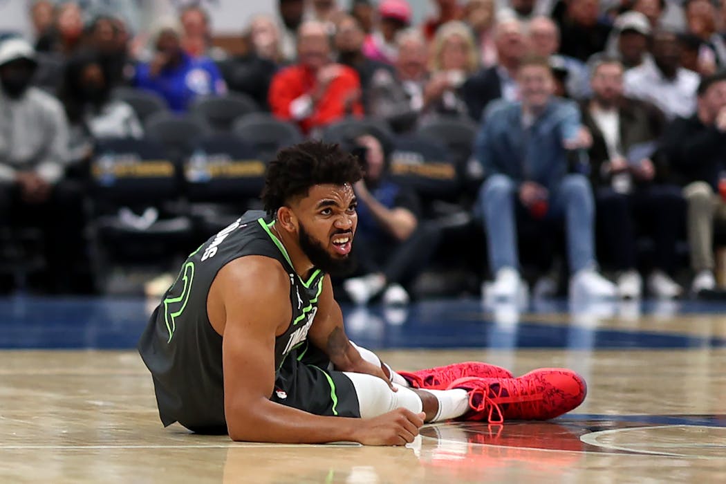 Karl-Anthony Towns grimaced when he suffered his cal injury in the third quarter of a game at Washington on Nov. 28.