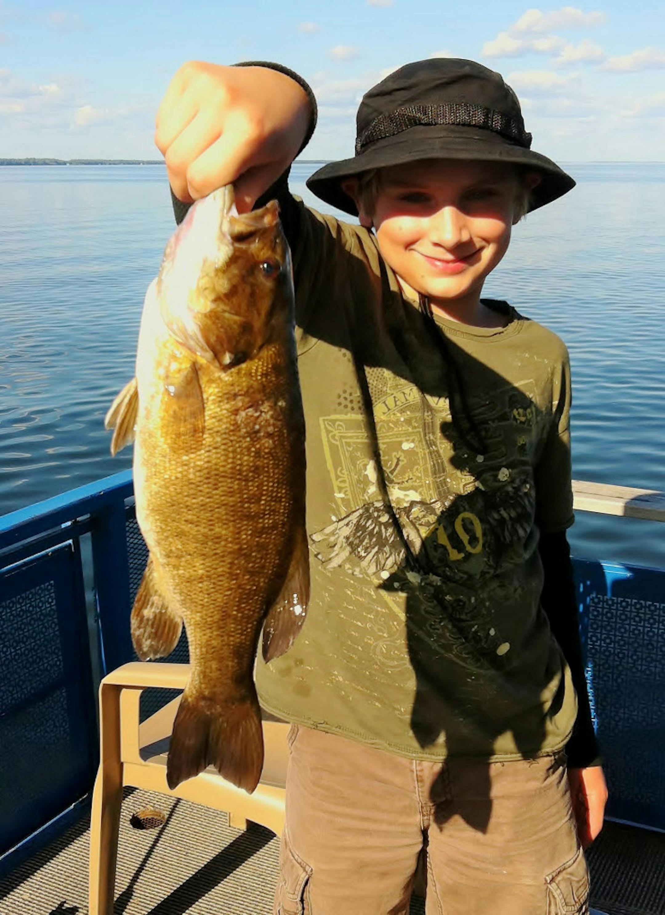 SMALLIES, SMALLIES AND MORE SMALLIES: The Mille Lacs smallmouth bass population has risen dramatically in recent years, aided, perhaps, by regulations restricting anglers' harvest of the feisty fish. Are smallmouth bass among predators that are causing the mysterious disappearances of young walleyes before they mature? ORG XMIT: MIN1209051411520903