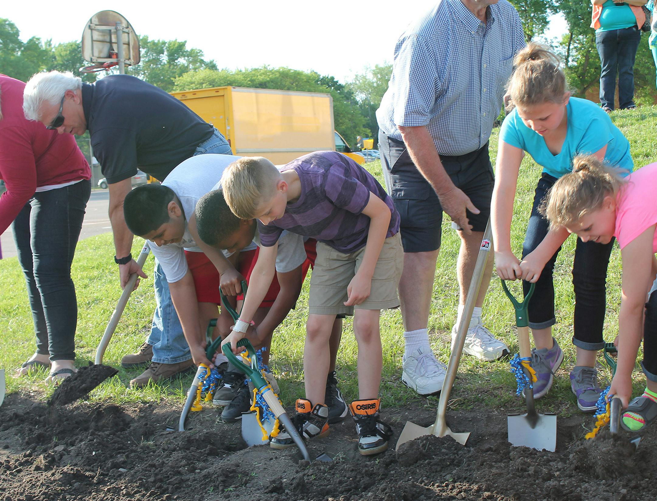 Groundbreaking for Valley View Elementary School addition. Photo by Casey Mahon