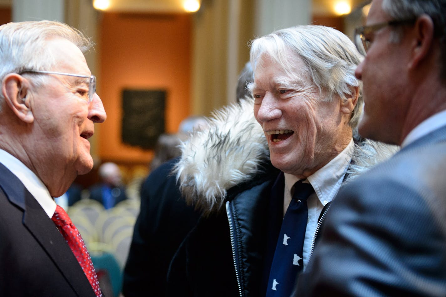 Former Vice President Walter Mondale and former Governor Wendell Anderson. ] GLEN STUBBE * gstubbe@startribune.com Monday January 5, 2015 Next Monday, January 5, Governor Mark Dayton and Lt. Governor-Elect Tina Smith will take the oath of office at an official inauguration ceremony beginning at 12:00pm at the Landmark Center in St. Paul. 138026 ORG XMIT: MIN1501051225040299