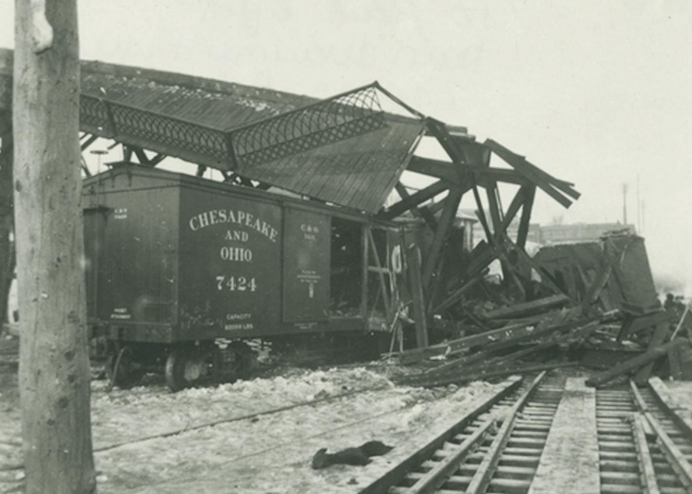 6th street bridge wreckage; MHS Collection ORG XMIT: Digital Documentation Image