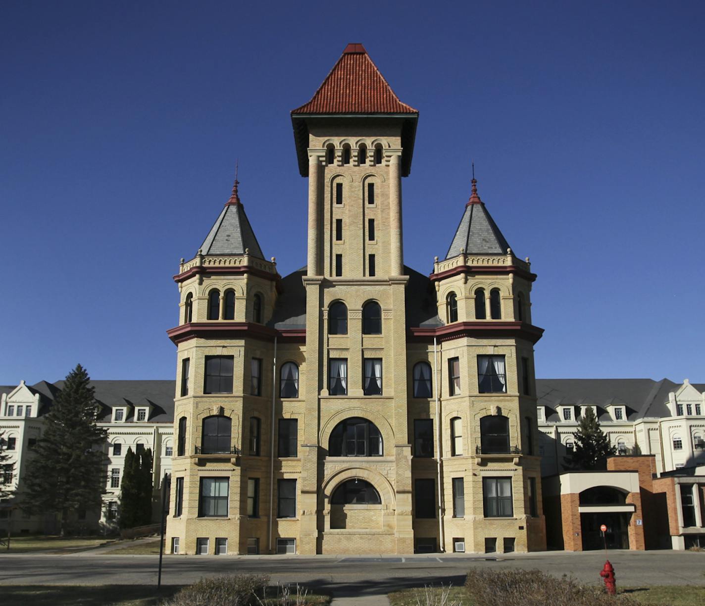 The exterior of the Fergus Falls State Hospital administration building looks much the same as it did when construction on the asylum and accompanying grounds was completed in 1907. The scene was photographed, Nov. 14, 2012, in Fergus Falls, MN. ] (DAVID JOLES/STARTRIBUNE) djoles@startribune.com The city of Fergus Falls has selected Colliers to market a behemoth in its midst &#x201a;&#xc4;&#xec; the historic Kirkbride facility, a Victorian-era &#x201a;&#xc4;&#xfa;insane asylum&#x201a;&#xc4;&#xf9