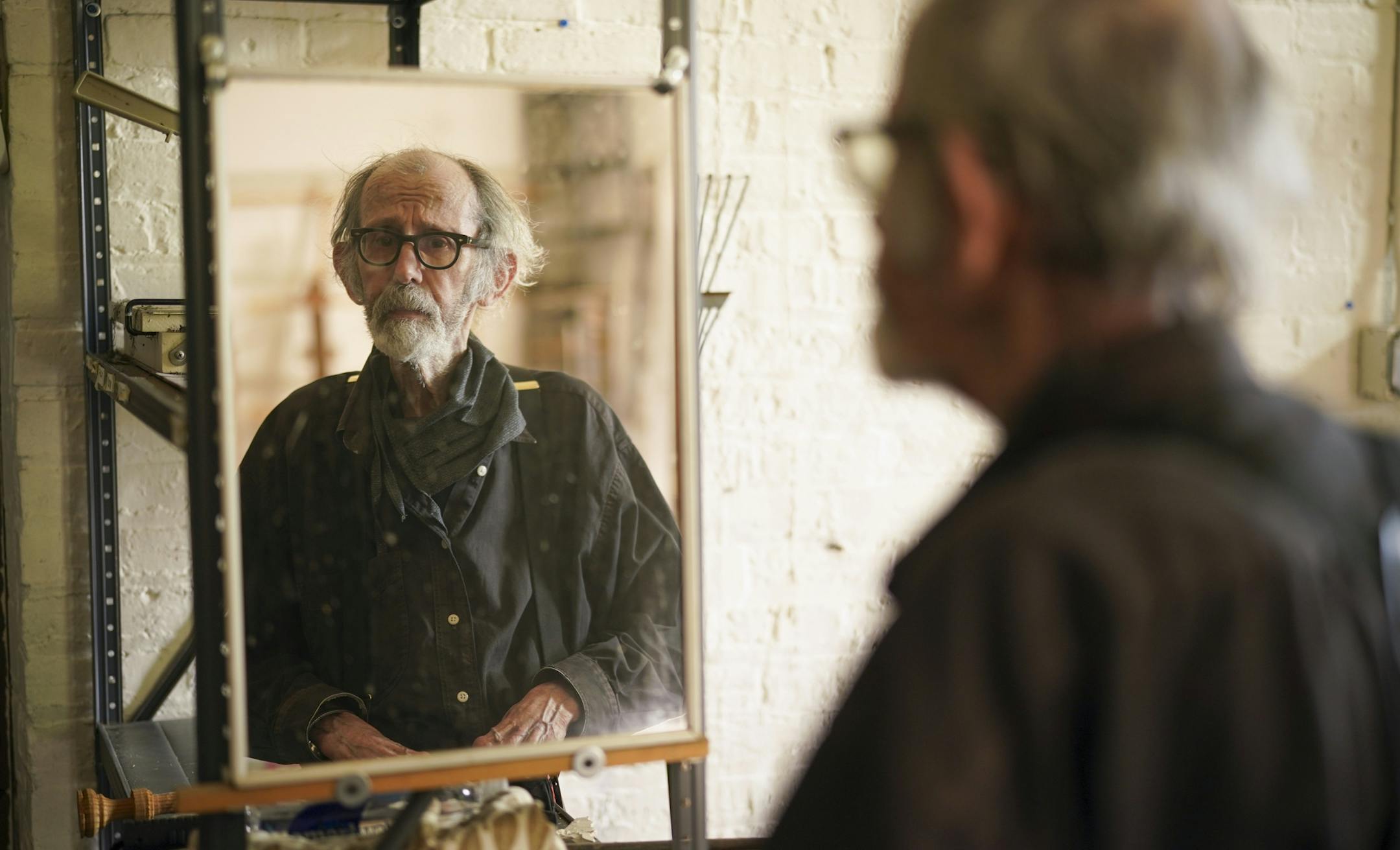 Aribert Munzner in his studio Wednesday afternoon. ] JEFF WHEELER • Jeff.Wheeler@startribune.com The roof of the Ivy Arts Building caught fire from embers blown across the street from the burning Hexagon Bar early Friday morning. Nearly a week later, artists with studios in the building, including 90 year-old Aribert Munzner, were salvaging what they could from their smoke and water damaged work. Friends helped Munzner Wednesday afternoon, June 3, 2020 in Minneapolis.