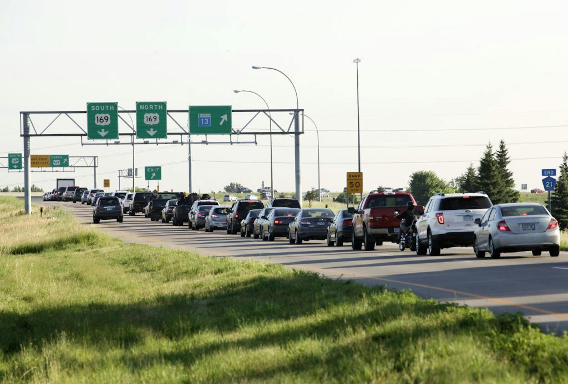 MnDOT re-striped Hwy. 169 over the weekend from the Bloomington Ferry Bridge to Pioneer Trail and returned it to its original configuration with two lanes.