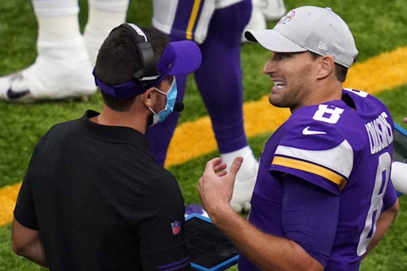 Minnesota Vikings quarterback Kirk Cousins (8) on the sidelines after throwing an interception in the second quarter. ] ANTHONY SOUFFLE • anthony.souffle@startribune.com