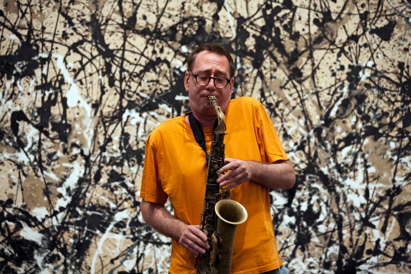 Abstract Expressionism Gallery-John Zorn-Alto Saxophone, Jackson Pollock painting, MMA, September 28, 2013 photo ©Alan Nahigian