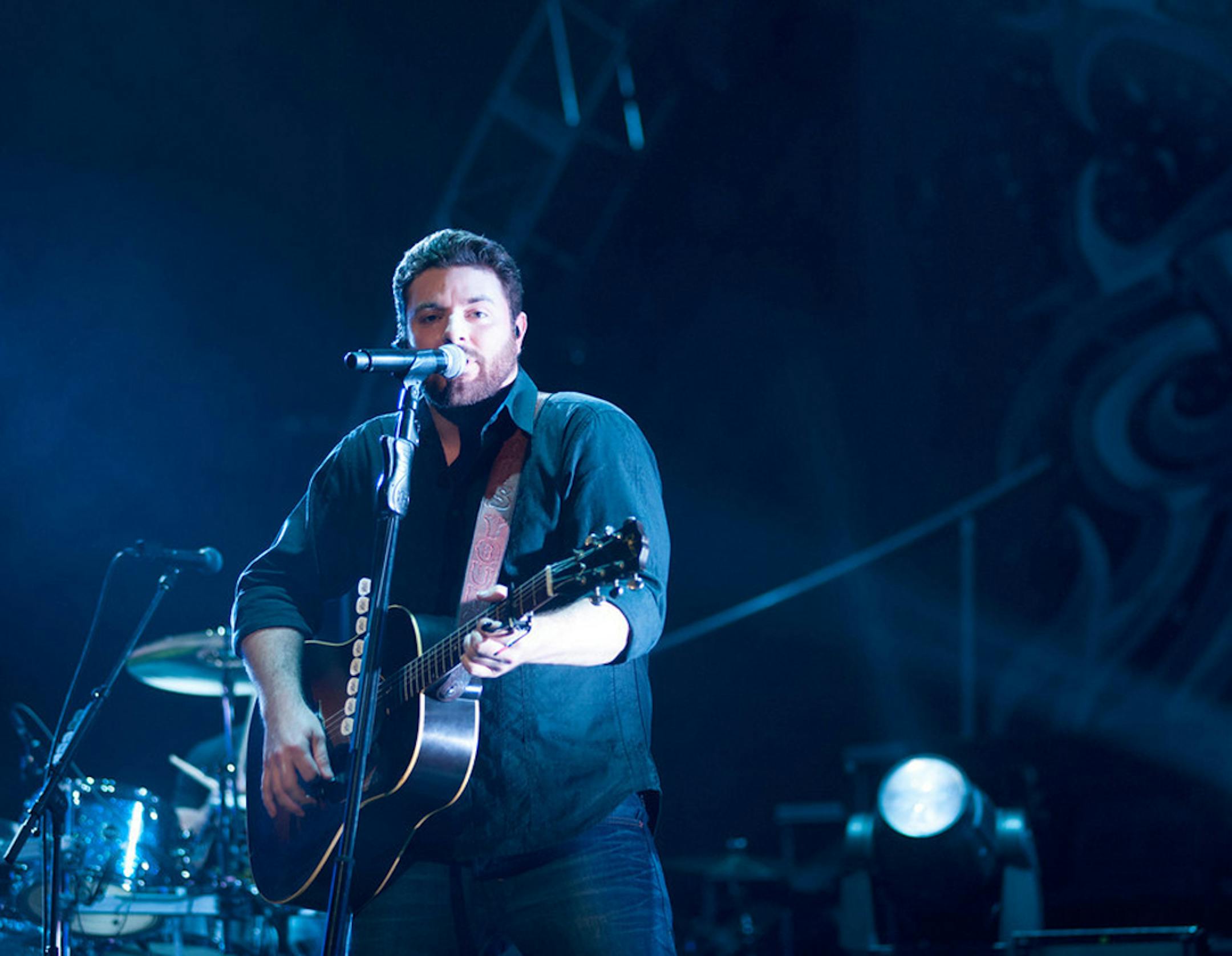 Chris Young performs at the Xcel Energy Center in St. Paul, MN on Nov. 16, 2013. Photo by Leslie Plesser.