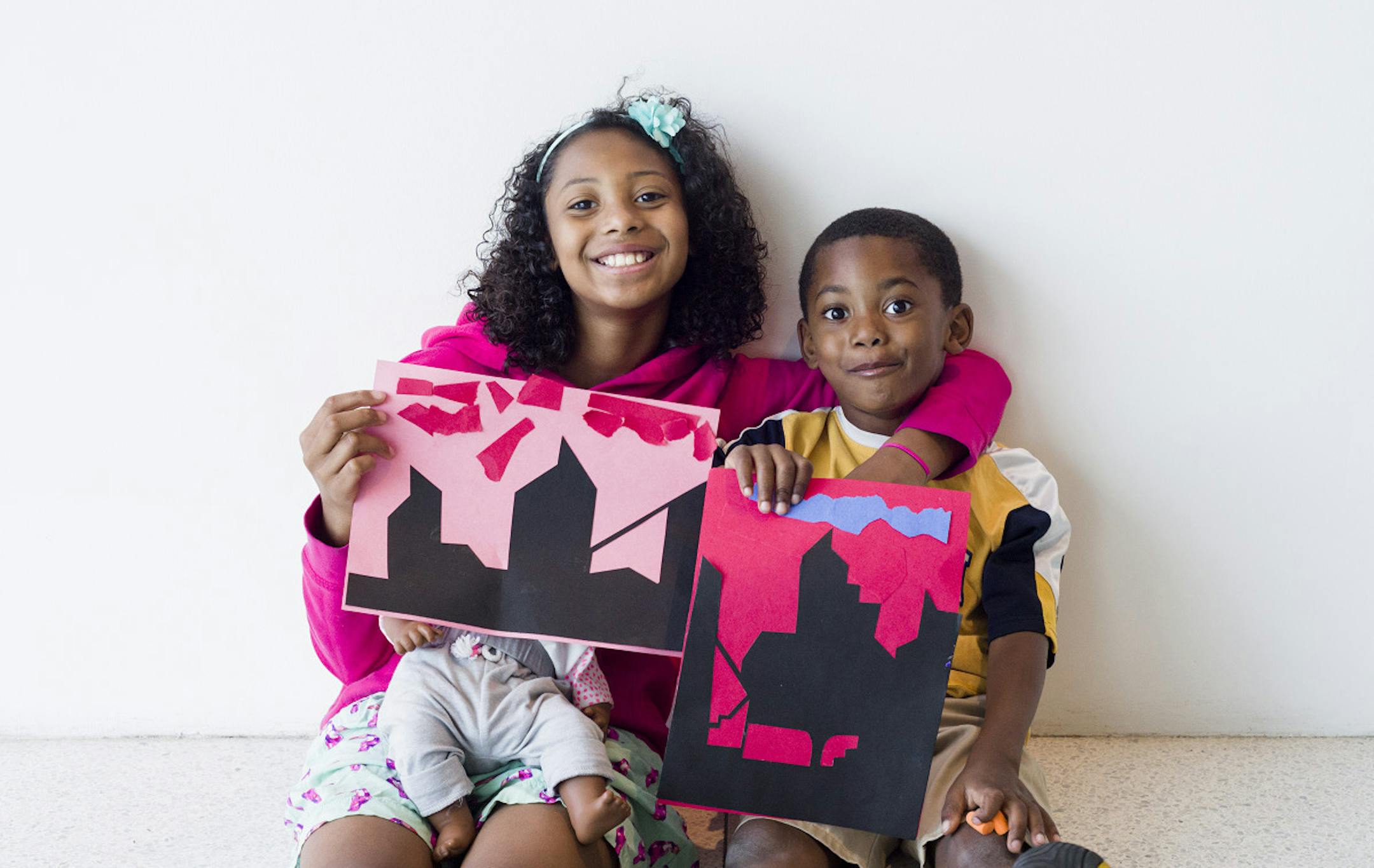 epp2018sfs0506
Education, Public Programs.
Sensory Friendly Sunday, May 6, 2018.
Photo by Galen Fletcher for Walker Art Center, Minneapolis.
In May 2018, the Walker Art Center will launch Sensory Friendly Sunday (SFS), a monthly, free offering for individuals with sensory sensitivities and Autism Spectrum Disorders. SFS will be held on first or second Sunday of the month from 8am&#xf1;11am, before the galleries open to the public. SFS will offer visitors the opportunity to make art together, exp
