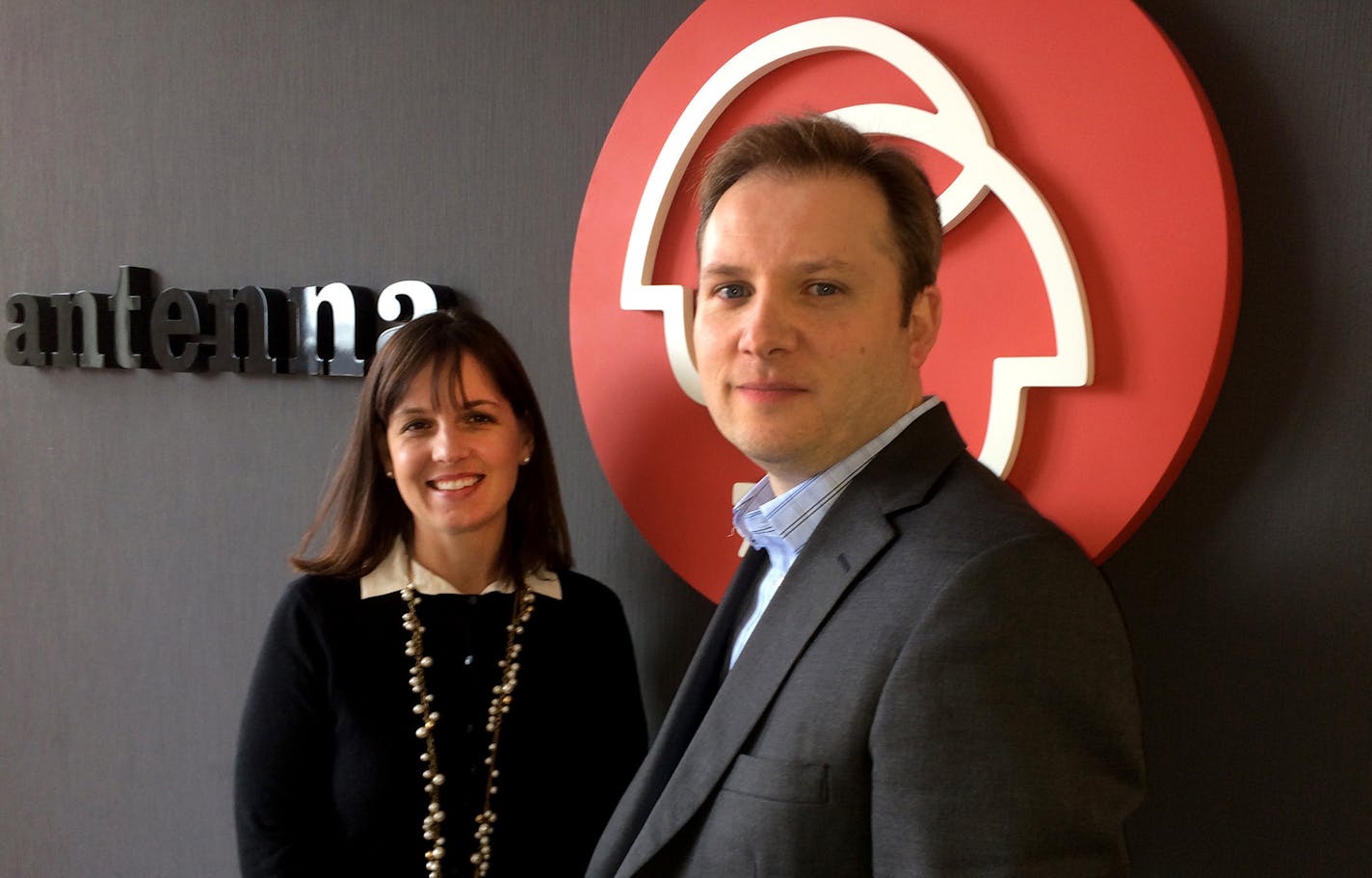 NEALST011215 &#x201a;&#xc4;&#xec; Vice President Jennifer Laible and CEO Brendon Schrader of Antenna (283112)