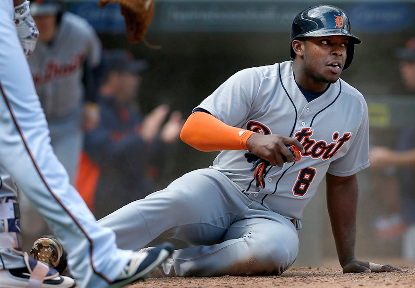 Justin Upton (8) scored the go ahead run in the eight inning. Detroit beat Minnesota by a final score of 6-5.