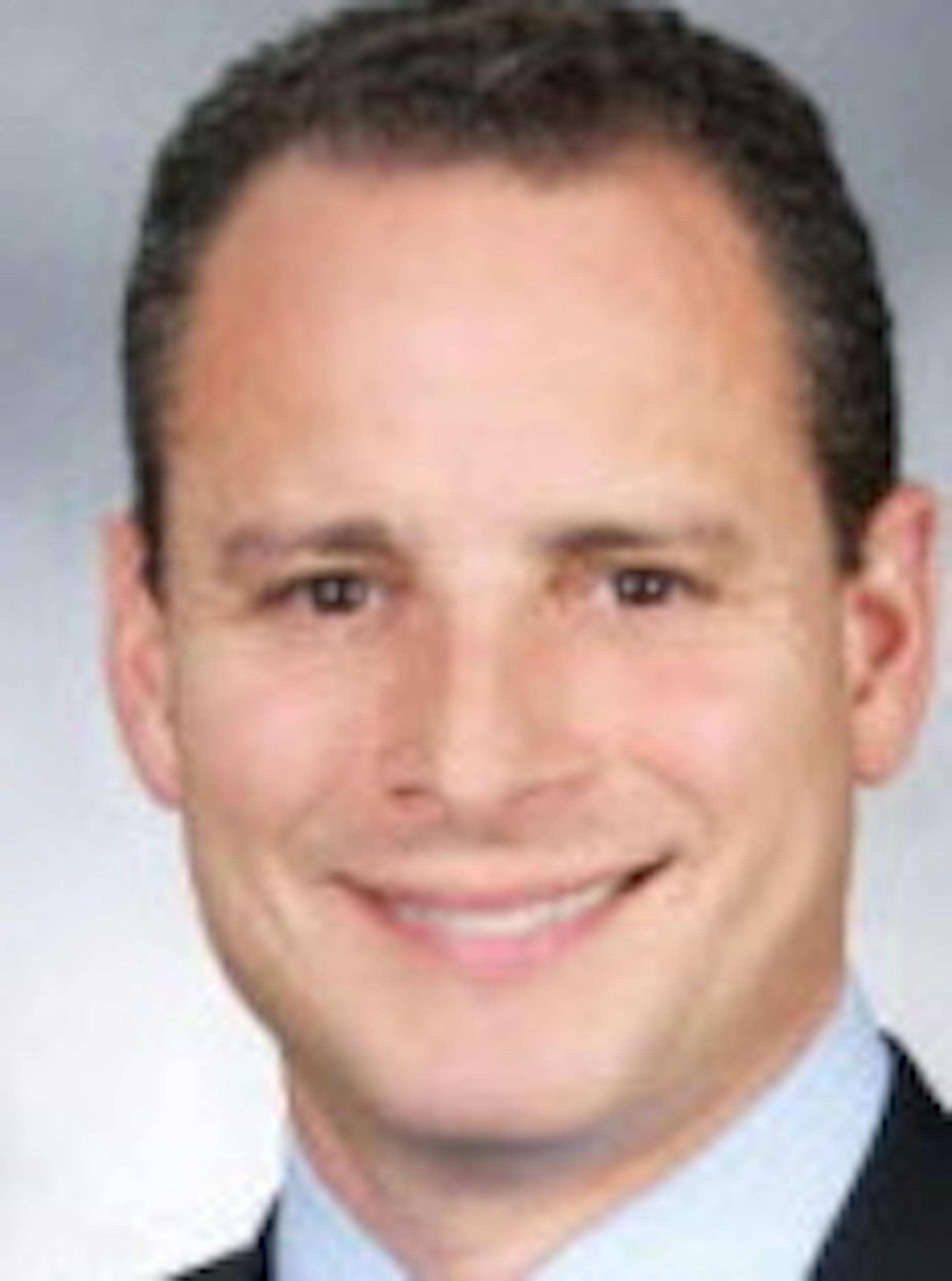 Mark Walchirk, named president and CEO of Patterson Companies on Oct. 24, he will start Nov. 20th.
Walchirk was most recently at McKessen Corp.