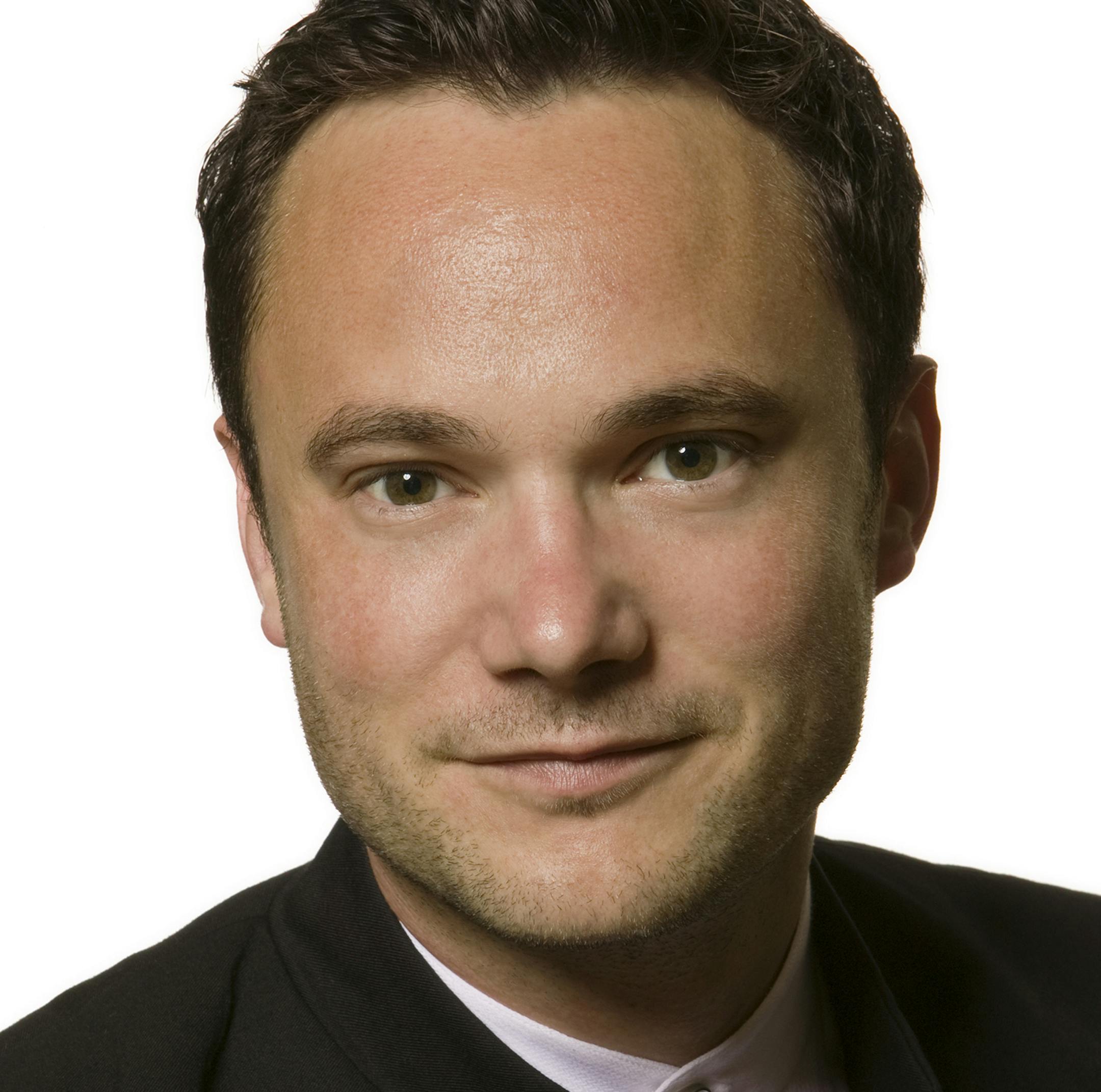 Conductor Matthew Halls Photo by Eric Richmond