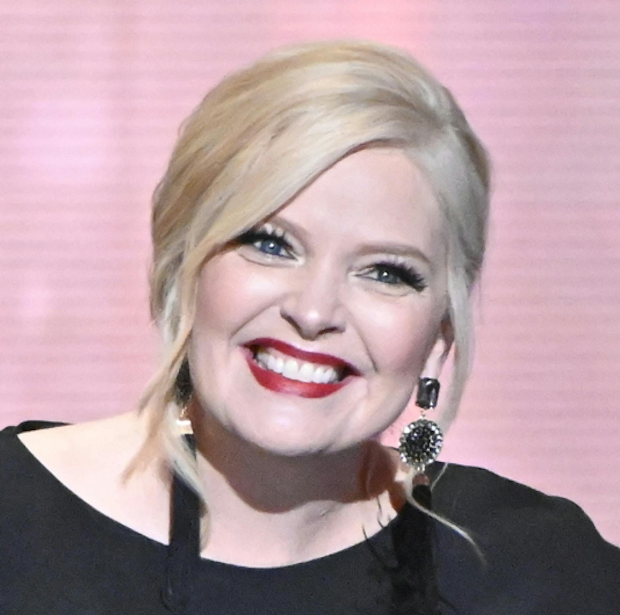 An extraordinary group of renowned artists gather in Washington D.C. to salute this year's honorees at THE 41st ANNUAL KENNEDY CENTER HONORS, to be broadcast Wednesday, Dec. 26 on the CBS Television Network. Pictured: Melissa Peterman Photo: Michele Crowe/CBS &#xa9;2018 CBS Broadcasting, Inc. All Rights Reserved