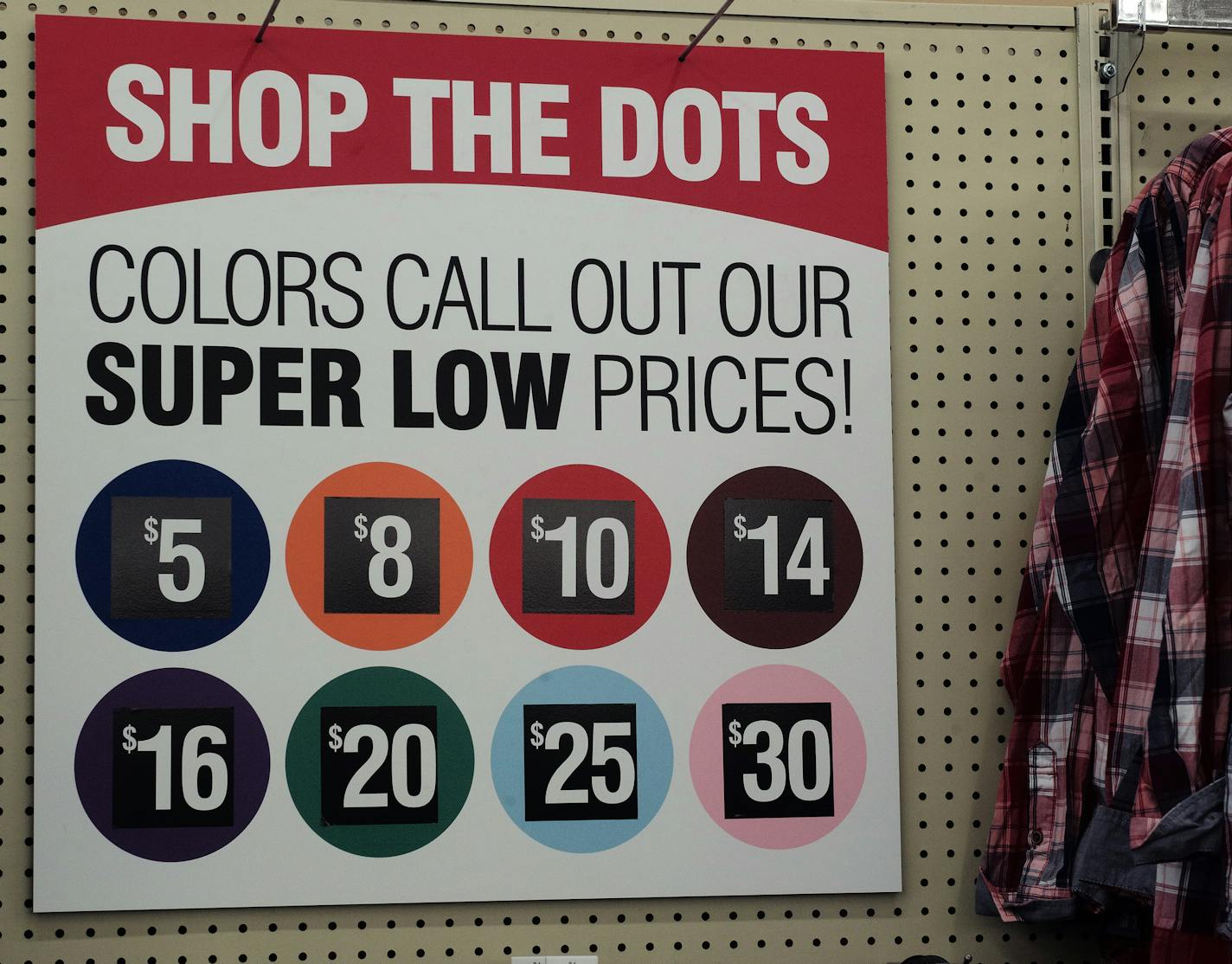 Herberger&#x2019;s color codes its bargains. It may be the metro area&#x2019;s most overlooked outlet.