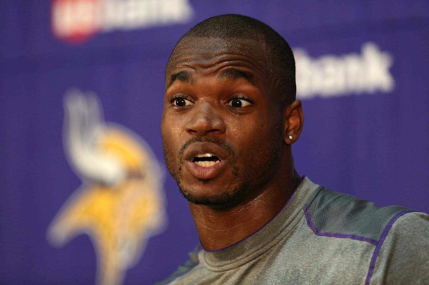 Vikings running back Adrian Peterson