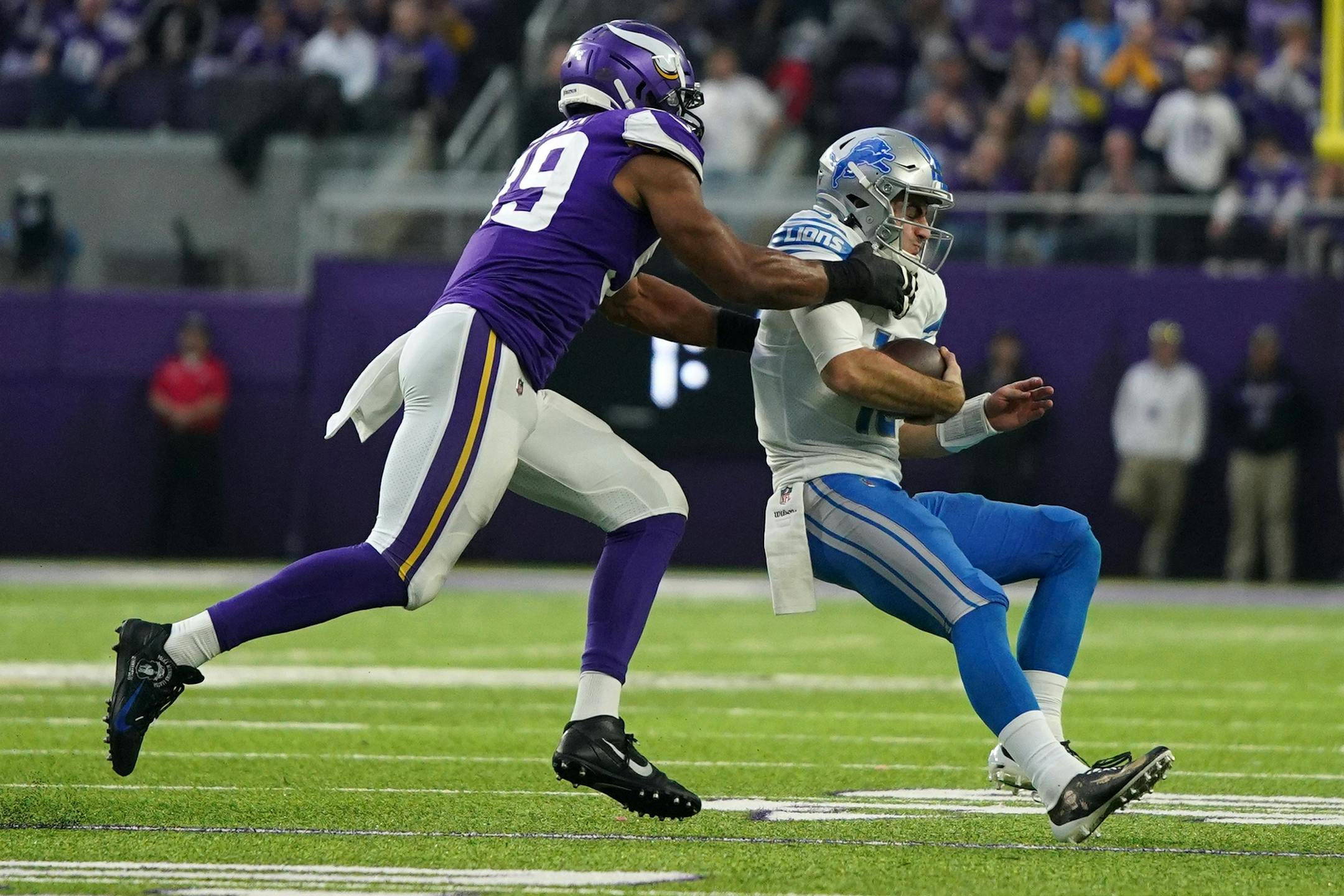 Minnesota Vikings defensive end Danielle Hunter (99) ran in to sack Detroit Lions quarterback David Blough (10) in the second quarter on Sunday.