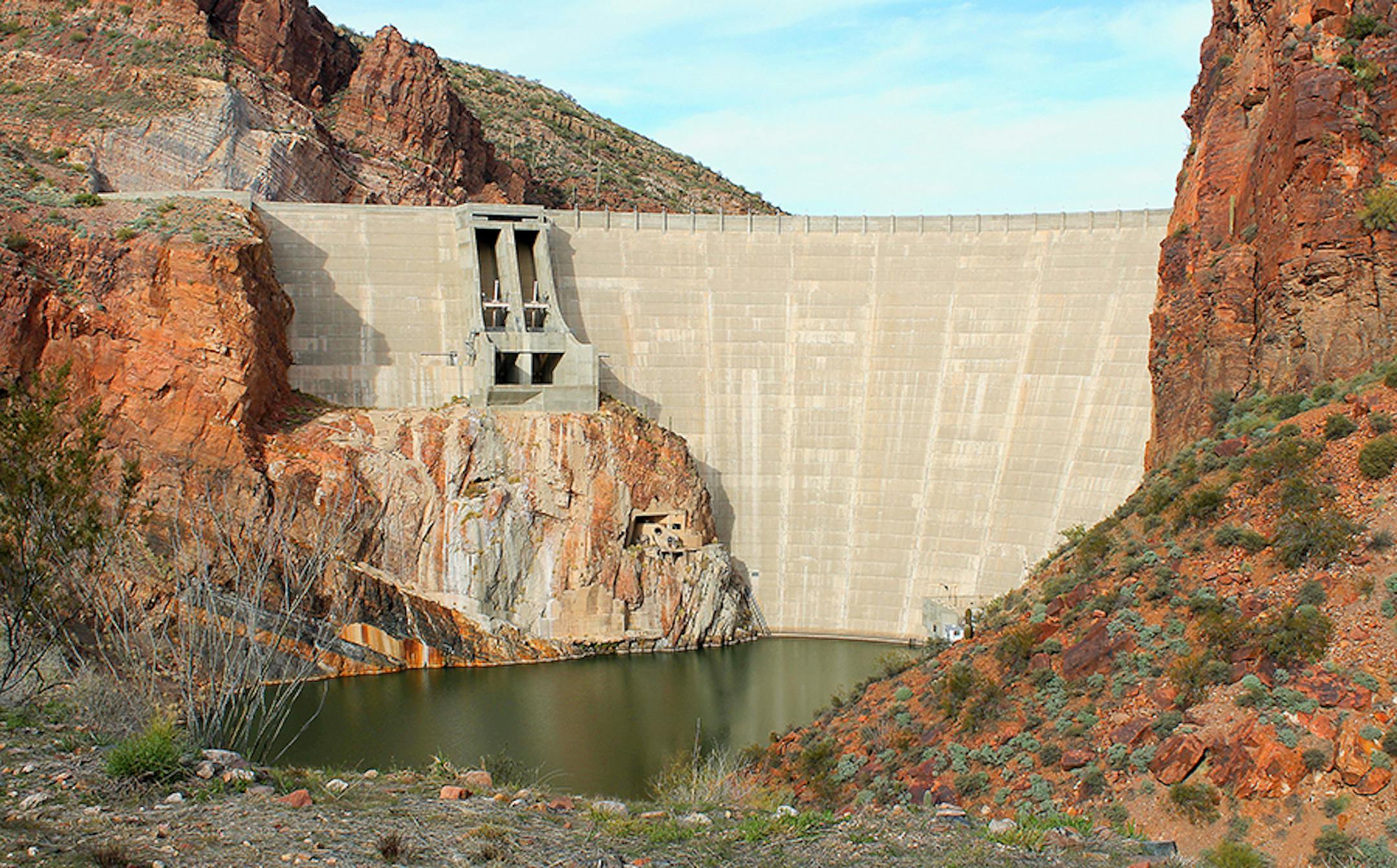 The Apache Trail passes near Apache Lake, which is really a reservoir. It is the second largest body of water in Arizona, second only to the adjacent Roosevelt Lake, created by the Roosevelt Dam.