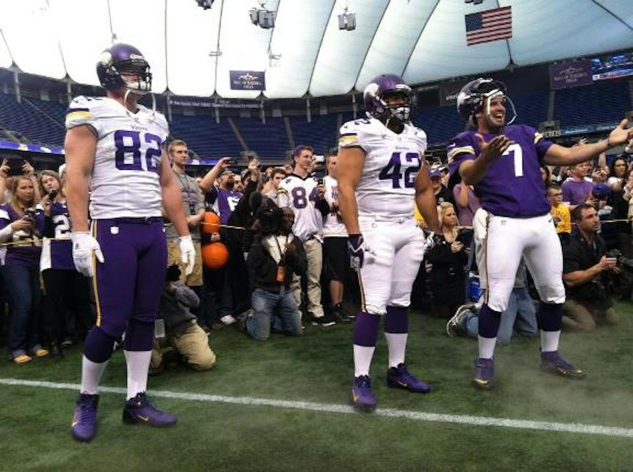Kyle Rudolph, Jerome Felton and Christian Ponder. Don't worry, Ponder didn't gain weight. Just an optical illusion.