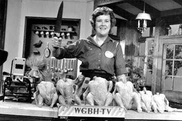 March 13, 1993 Critic's choice SUNDAY/ "A Birthday Tribute to Julia Child - Compliments to the Chef" (3:30 p.m., KTCA-Ch. 2) celebrates public TV's fi