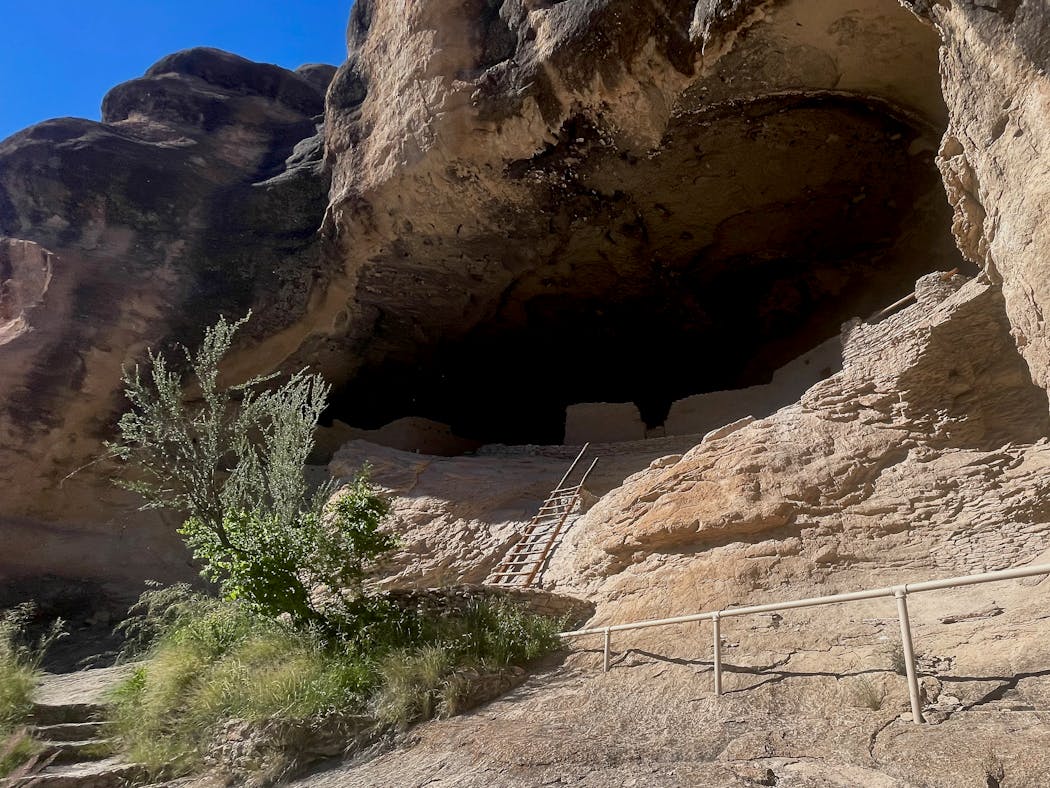 The Mogollon people built cliff homes around 1280 at what is now Gila Cliff Dwellings National Monument.