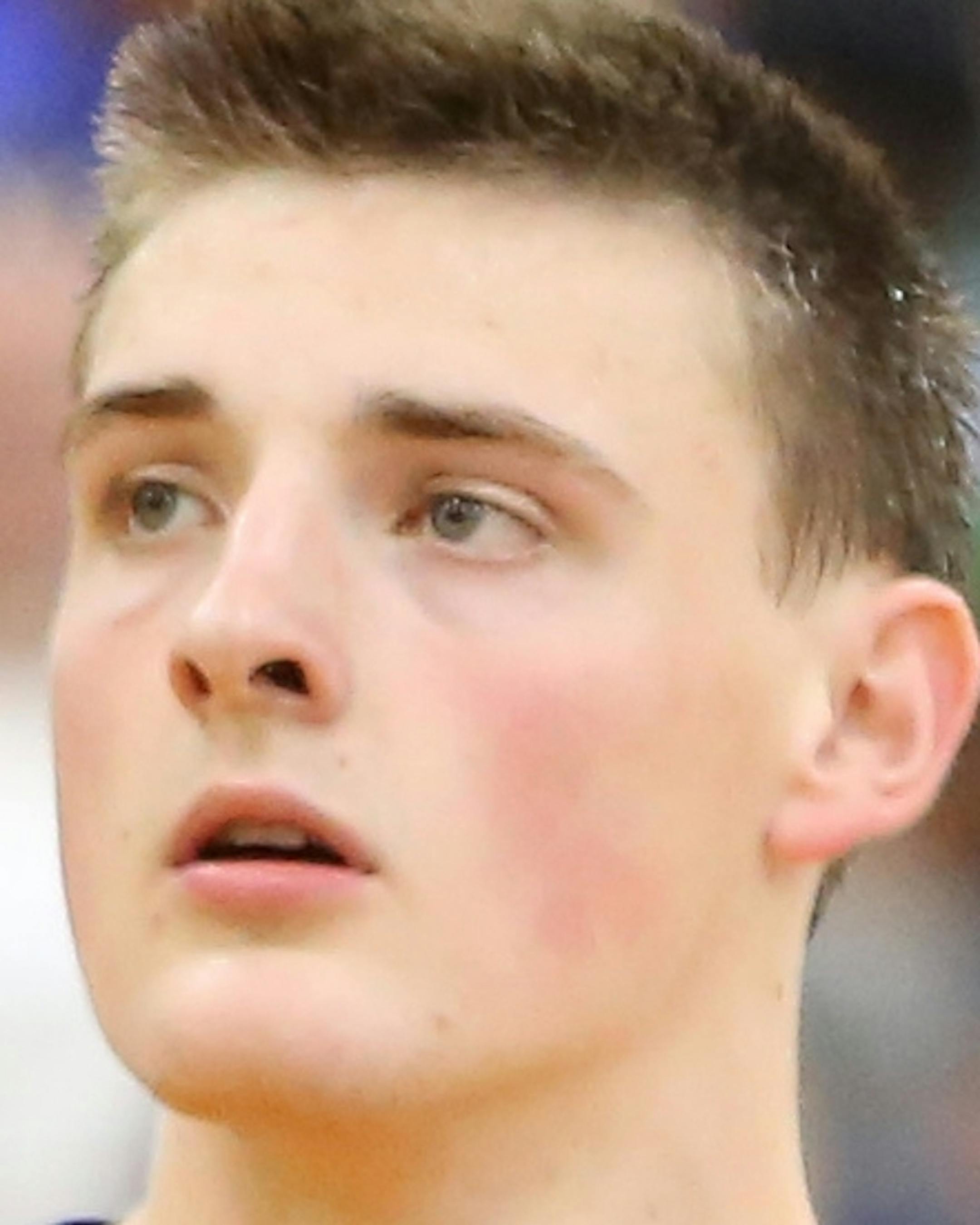 Montverde Academy 's Micah Potter #33 warms up against La Lumiere in the DICK'S Sporting Goods High School National Basketball Tournament on Friday, April 1, 2016 in Queens, NY. La Lumiere won the game. (AP Photo/Gregory Payan) ORG XMIT: NYOTK