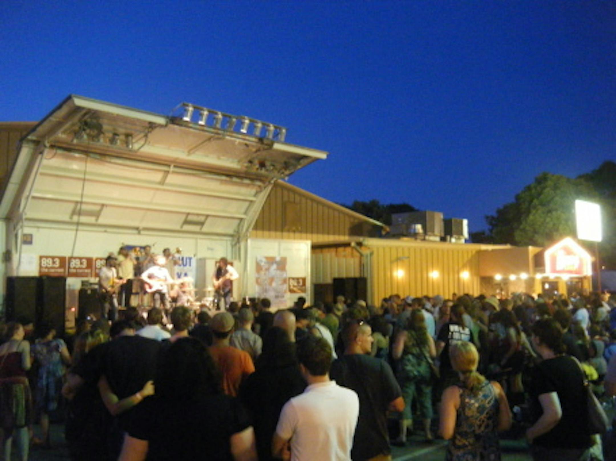 Proof that outdoor music can exist in Minneapolis: Chooglin' at last year's Memory Lanes Block Party.