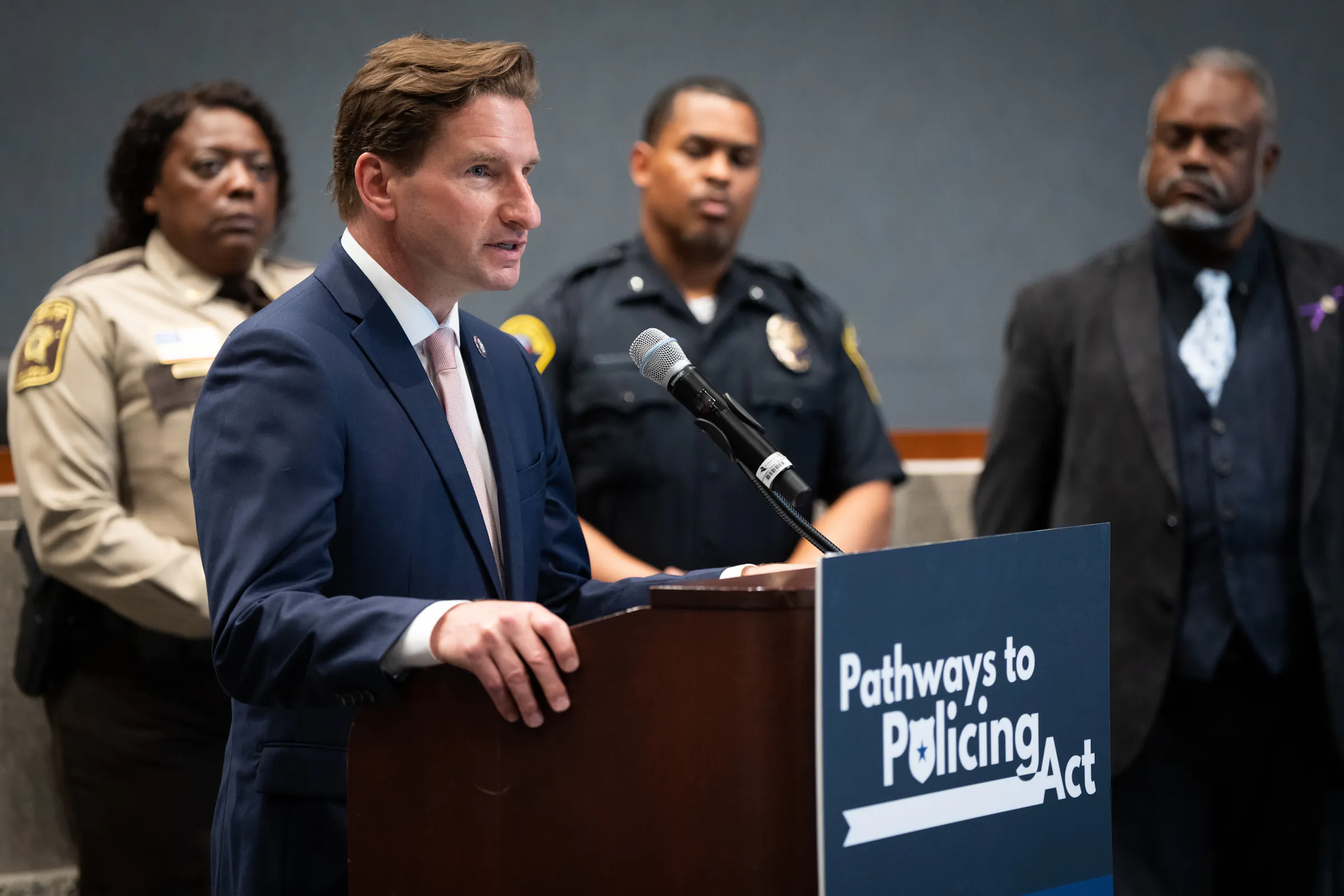 U.S. Rep. Dean Phillips, law enforcement leaders unveil bill to boost ...