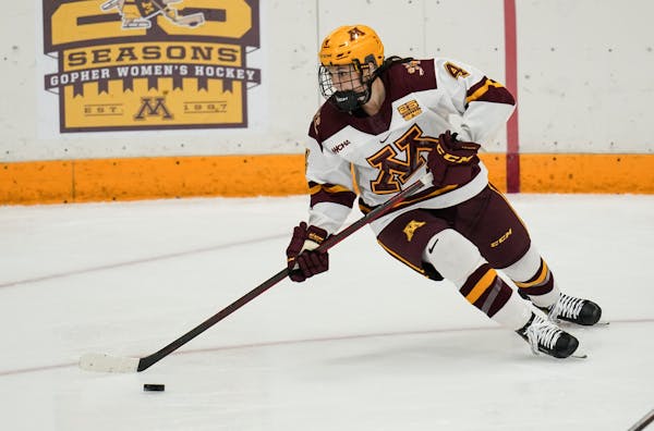 Gophers forward Audrey Wethington scored the first goal in her team’s 4-0 win over St. Thomas on Friday night in a WCHA playoff game.