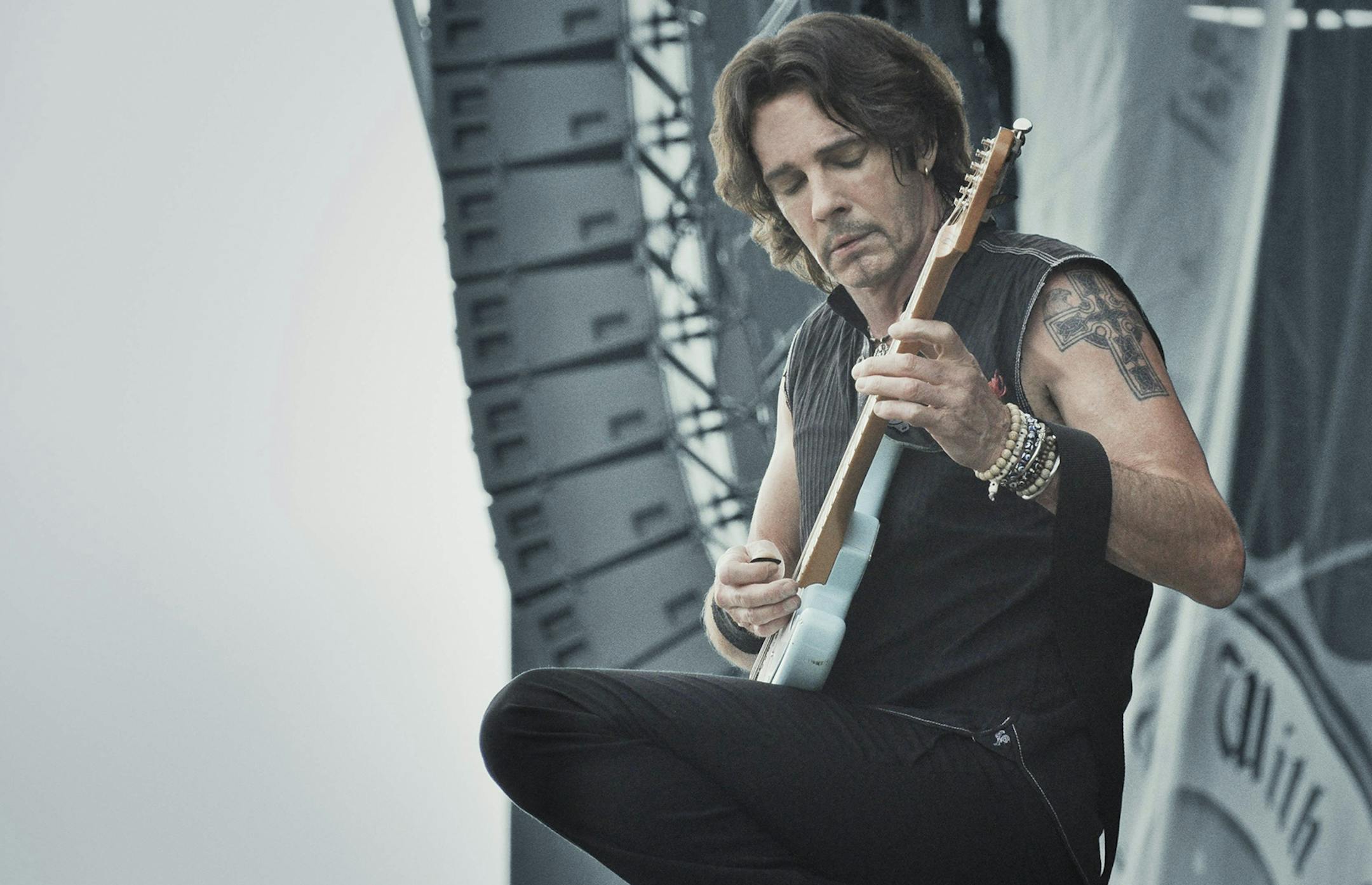 Films Transit Rick Springfield in "An Affair of the Heart" ORG XMIT: MIN1210081301232556