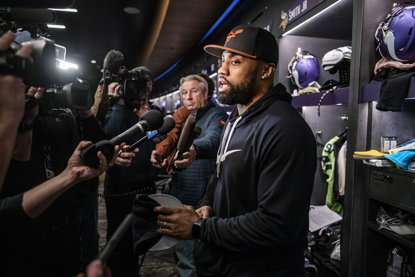 Vikings DE Everson Griffen (97) addressed end of the season questions.] Vikings players cleaning out their lockers. at end of season. RICHARD TSONG-TAATARII &#xa5; richard.tsong-taatarii@startribune.com