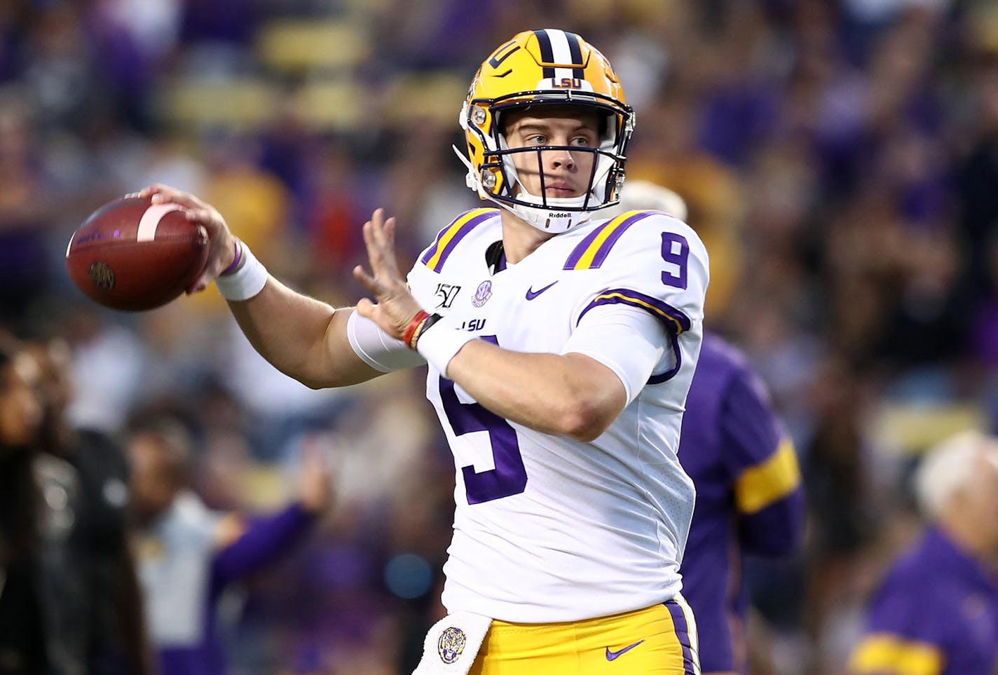 LSU quarterback Joe Burrow (9) throws against Florida at Tiger Stadium in Baton Rouge, La., on October 12, 2019. (Marianna Massey/Getty Images/TNS) ORG XMIT: 1630828