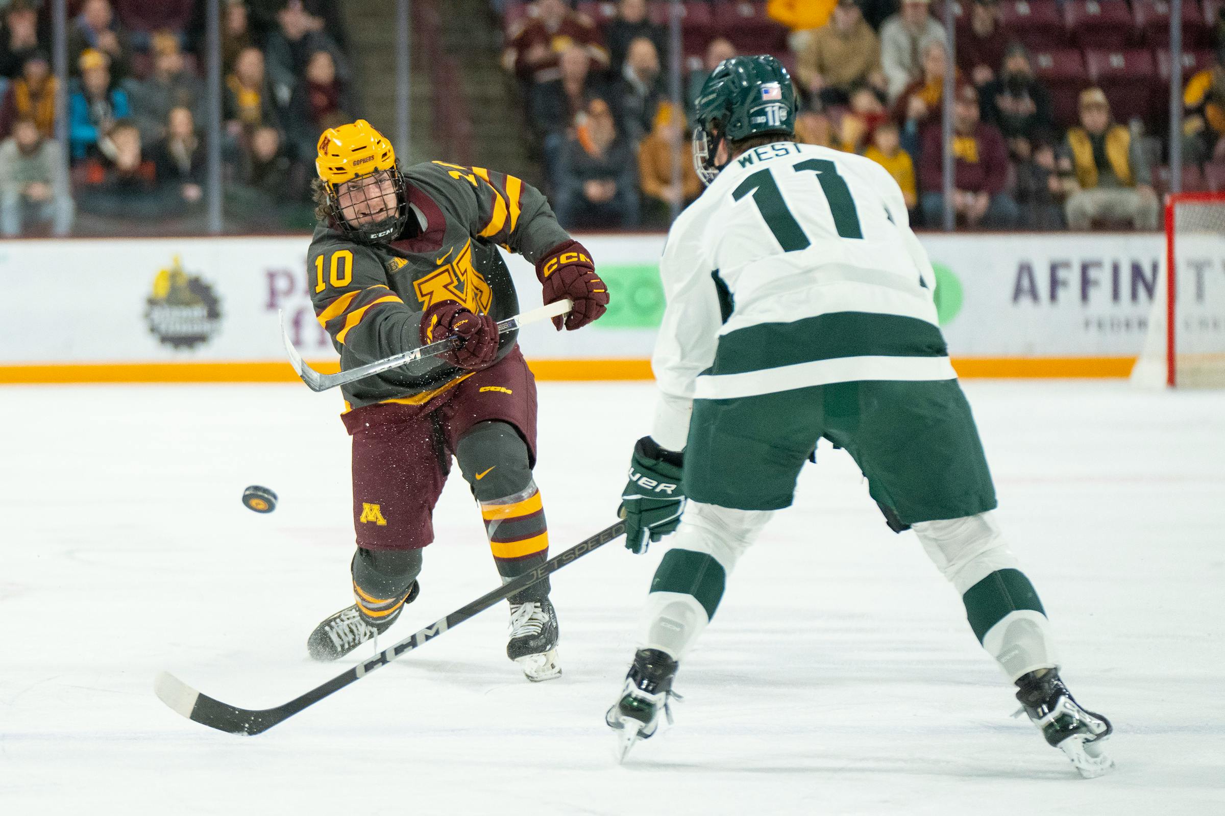 Gophers and Michigan State play to draw in men’s hockey