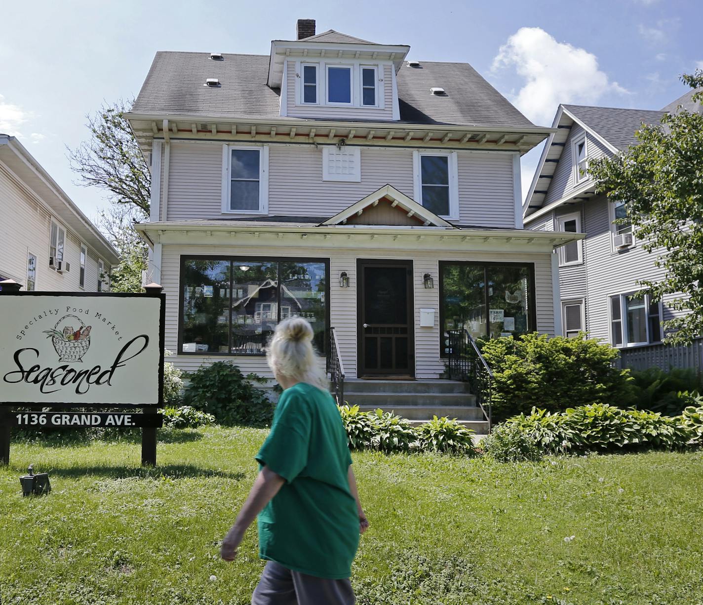 Seasoned, a new shop in St. Paul, takes a unique approach to retail. ] Shari L. Gross &#xef; shari.gross@startribune.com Seasoned, a new shop in St. Paul, takes a unique approach to retail. It's a social business aimed at giving local food makers a space to sell their products without skimming off a large chunk of their profits. Under the co-retailing arrangement, local food makers and growers can minimize business costs while getting competitive prices. The fee structure includes a six-month te