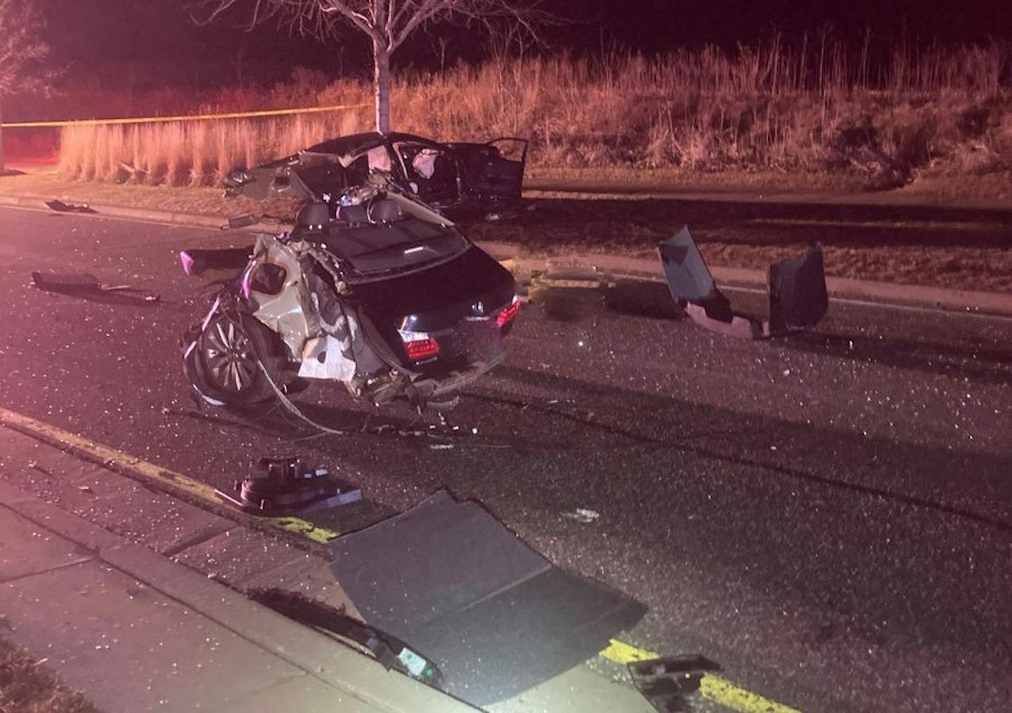 One killed, four injured and a car split in two in Woodbury crash