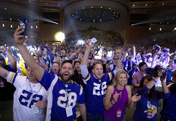Minnesota Vikings fans reacted to the team's selection of Mississippi receiver Laquon Treadwell with the 23rd pick of the draft.