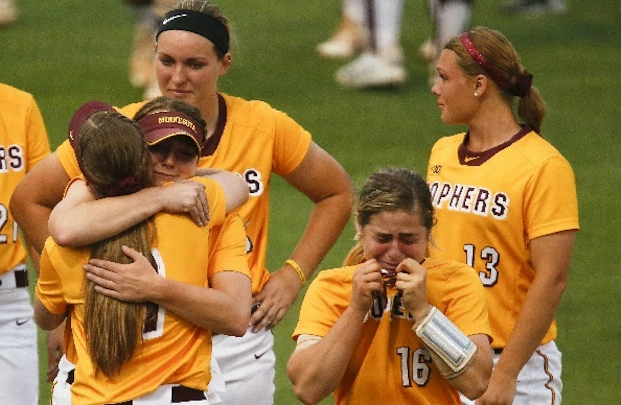 Shortstop Allie Arneson (16) and Gophers teammates agonized after Alabama defeated Minnesota 1-0 to end the Gophers' season in the championship game of the NCAA Tuscaloosa Regional on Sunday.