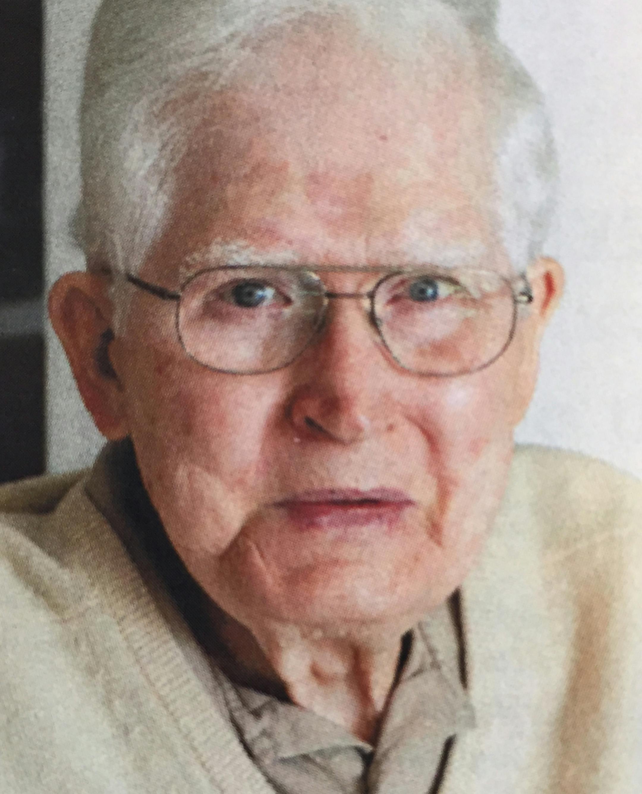 Edgar H. Lechner, of St. Paul, passed away peacefully on November 5, 2015. He was 95 years old.Born on December 14, 1919 in Fessenden, North Dakota to Edward and Theresa Lechner, Edgar grew up on his familyís farm with his parents and siblings, Lawrence and Adeline. After graduating high school in 1937, Edgar moved to Minnesota and enrolled at the University of Minnesota.