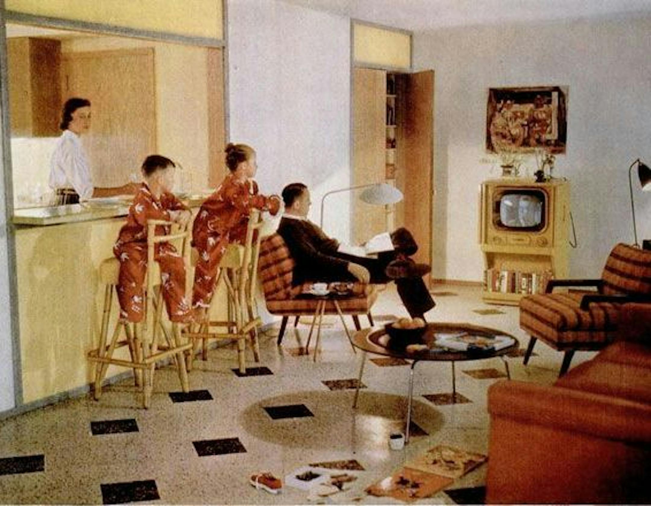 Life magazine photos capture how the Hustad family lived in the innovative, yet functional home.