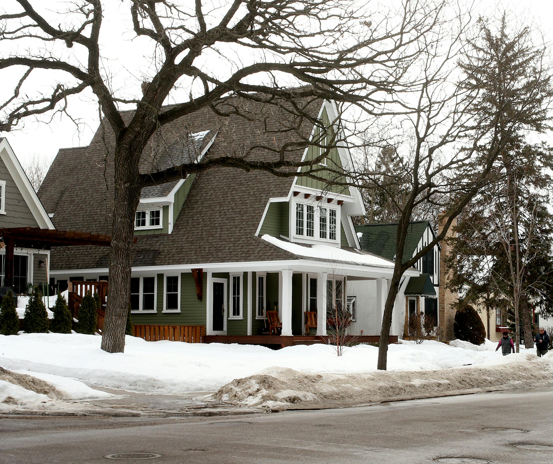 4400 block of Xerxes Avenue South. ] JOELKOYAMA‚Ä¢jkoyama@startribune March 11, 2014 Six years after Minneapolis thought it had solved the teardown-and-build-new housing problem, it's back in a big way. Calling it the most urgent issue in her southwest ward, new city council member Linea Palmisano engineered an immediate moratorium on the demolition and construction of single-family homes in five neighborhoods. A study of impacts, partly done by the U, will follow durng the lull