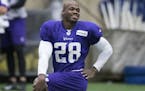 Report: Adrian Peterson agrees to one-year deal with Washington