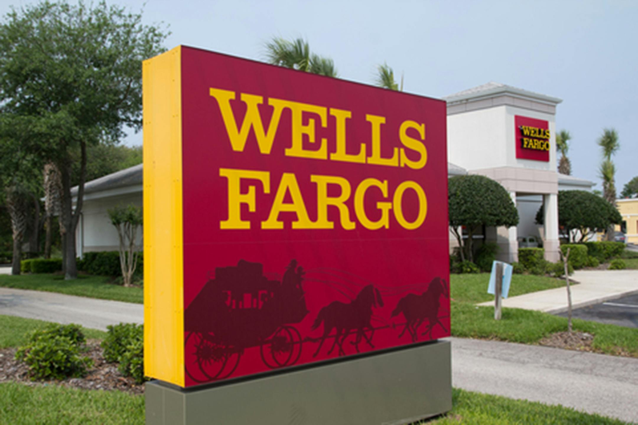 Wells Fargo will pay $500 million to the Office of the Comptroller of the Currency, its main bank regulator, as well as $500 million to the Consumer Financial Protection Bureau.